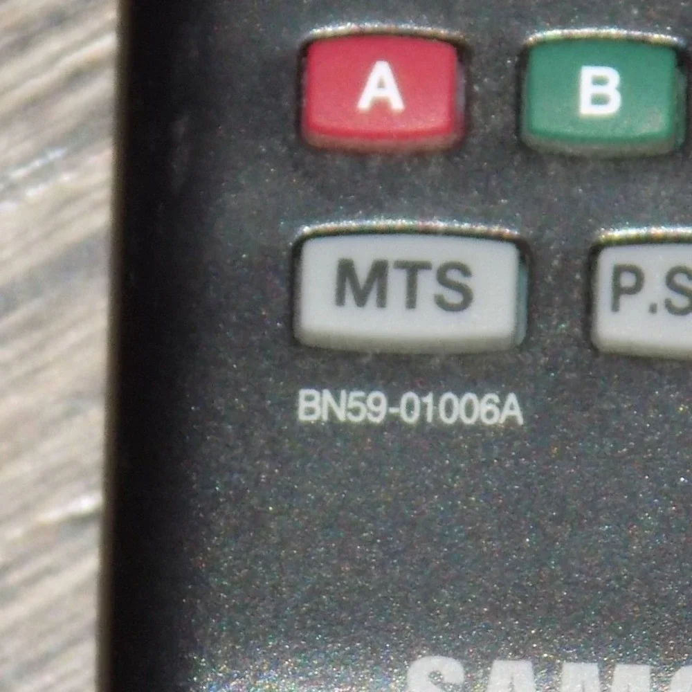 Samsung TV Remote Control BN59-01006A Universal Black Good Condition